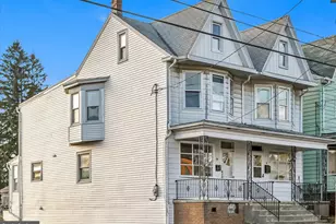 52 S 2nd St, Frackville, PA 17931 - Photo 2