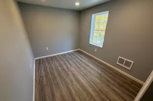 308 E Main St, Girardville, PA 17935 - Photo 16