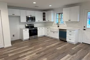 153 N Tulpehocken St, Pine Grove, PA 17963 - Photo 12