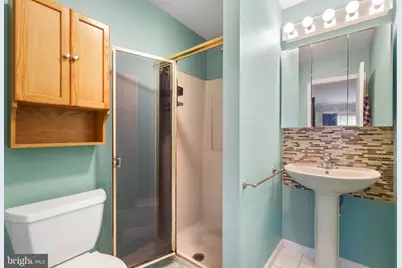 500 W Lloyd Street, Shenandoah, PA 17976 - Photo 16