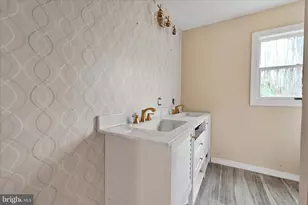 145 N Wylam St, Frackville, PA 17931 - Photo 12