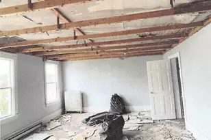 27 N Nice St, Frackville, PA 17931 - Photo 4