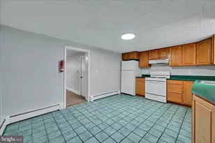 901 Fairview St, Pottsville, PA 17901 - Photo 16