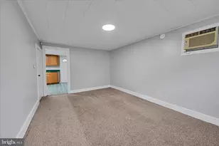 901 Fairview St, Pottsville, PA 17901 - Photo 12