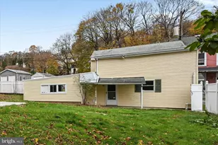 901 Fairview St, Pottsville, PA 17901 - Photo 30