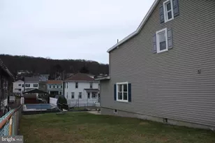 36 Chestnut St, Cressona, PA 17929 - Photo 16