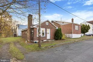 400 S Nice, Frackville, PA 17931 - Photo 2