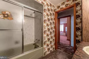 1760 W Penn Pike, New Ringgold, PA 17960 - Photo 22