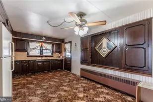 1760 W Penn Pike, New Ringgold, PA 17960 - Photo 16