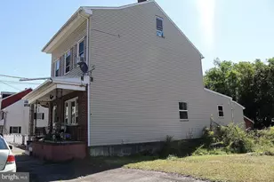 35 W Ogden St, Girardville, PA 17935 - Photo 2