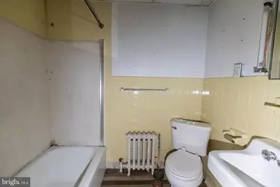 212 W Market Street #A, Pottsville, PA 17901 - Photo 8