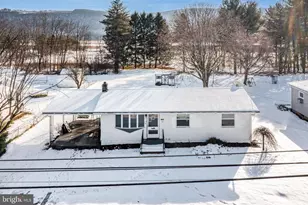 1011 E Main St, Hegins, PA 17938 - Photo 4