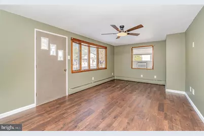 1011 E Main Street, Hegins, PA 17938 - Photo 8