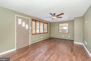 1011 E Main St, Hegins, PA 17938 - Photo 6