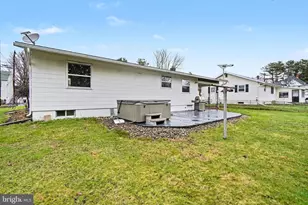 1011 E Main St, Hegins, PA 17938 - Photo 4