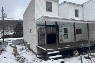 1322 E Pine St, Mahanoy City, PA 17948 - Photo 2