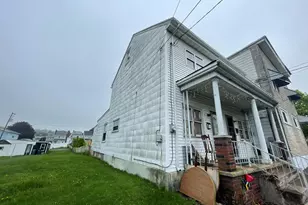 325-327 S Balliet St, Frackville, PA 17931 - Photo 2