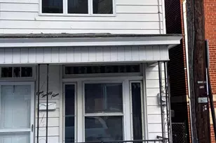 129 N White St, Shenandoah, PA 17976 - Photo 2