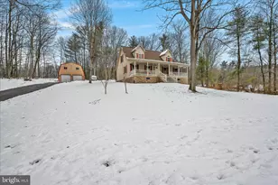 70 Oak Grove Rd, Pine Grove, PA 17963 - Photo 6