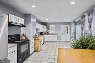 36 S Coal St, Port Carbon, PA 17965 - Photo 8