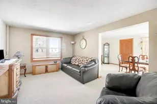 169 W Weston Pl, Shenandoah, PA 17976 - Photo 10