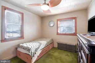 169 W Weston Pl, Shenandoah, PA 17976 - Photo 16