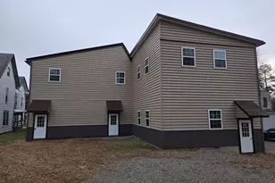 194 S Tulpehocken St, Pine Grove, PA 17963 - Photo 1