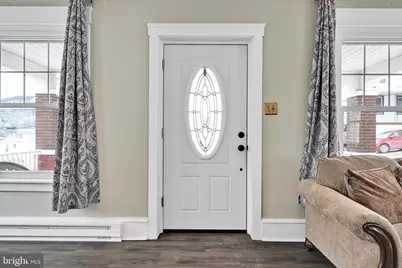 302 Fleet Street, Pottsville, PA 17901 - Photo 6