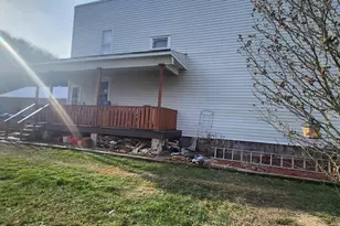 143 W Railroad St, Pottsville, PA 17901 - Photo 4