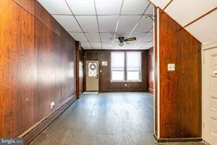 709 W Norwegian St, Pottsville, PA 17901 - Photo 4