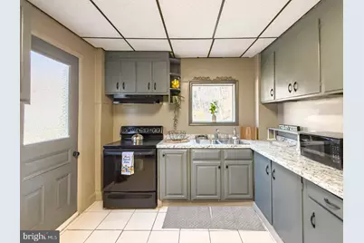 709 W Norwegian Street, Pottsville, PA 17901 - Photo 14