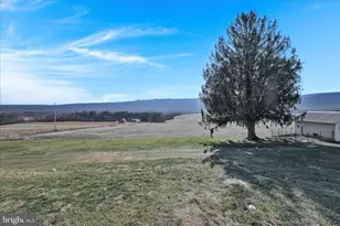 1171 E Main St, Hegins, PA 17938 - Photo 10