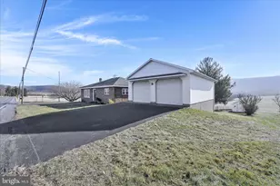 1171 E Main St, Hegins, PA 17938 - Photo 8