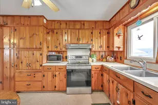 609 Hillcroft Ave, Schuylkill Haven, PA 17972 - Photo 12