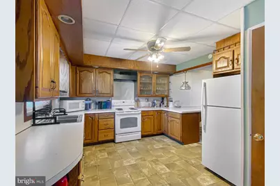 511 N 2nd St, Minersville, PA 17954 - Photo 6