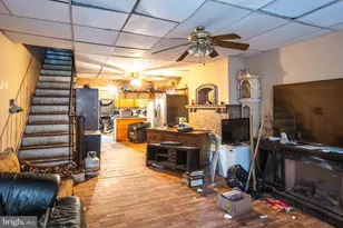 5 S White St, Shenandoah, PA 17976 - Photo 2