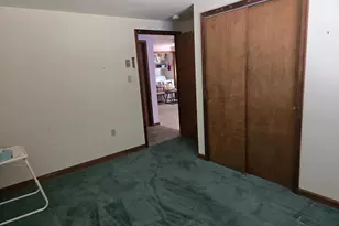 555 Honeysuckle Ct, Pine Grove, PA 17963 - Photo 4