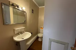 809 W Norwegian St, Pottsville, PA 17901 - Photo 16