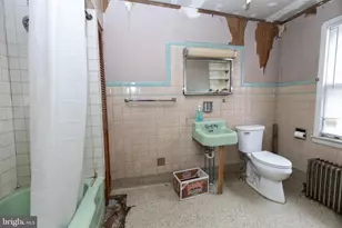 222 Fairview St, Pottsville, PA 17901 - Photo 8