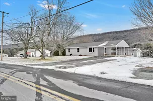 424 Fearnot Rd, Sacramento, PA 17968 - Photo 6