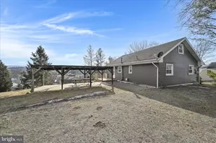 1881 Running Deer Dr, Auburn, PA 17922 - Photo 34