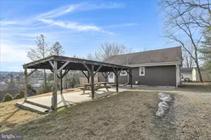 1881 Running Deer Dr, Auburn, PA 17922 - Photo 32