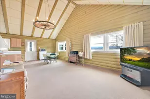 1881 Running Deer Dr, Auburn, PA 17922 - Photo 6