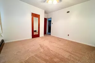 222 S Center St, Frackville, PA 17931 - Photo 16