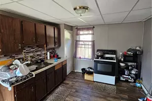 35 Vine St, Tamaqua, PA 18252 - Photo 2