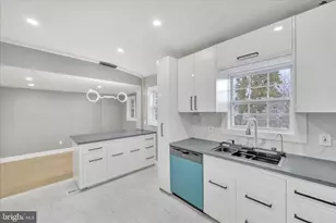 442 Lewis St, Minersville, PA 17954 - Photo 10