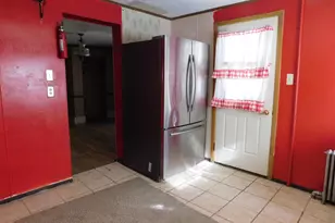 238 W Rowe St, Tamaqua, PA 18252 - Photo 4