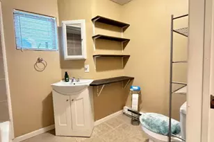226 W Ridge St, Coaldale, PA 18218 - Photo 22