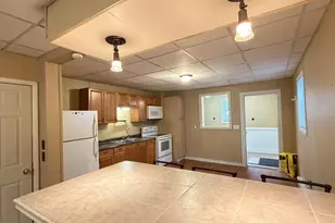 226 W Ridge St, Coaldale, PA 18218 - Photo 14