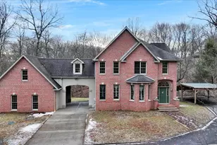 520 Blackwood St, Minersville, PA 17954 - Photo 2